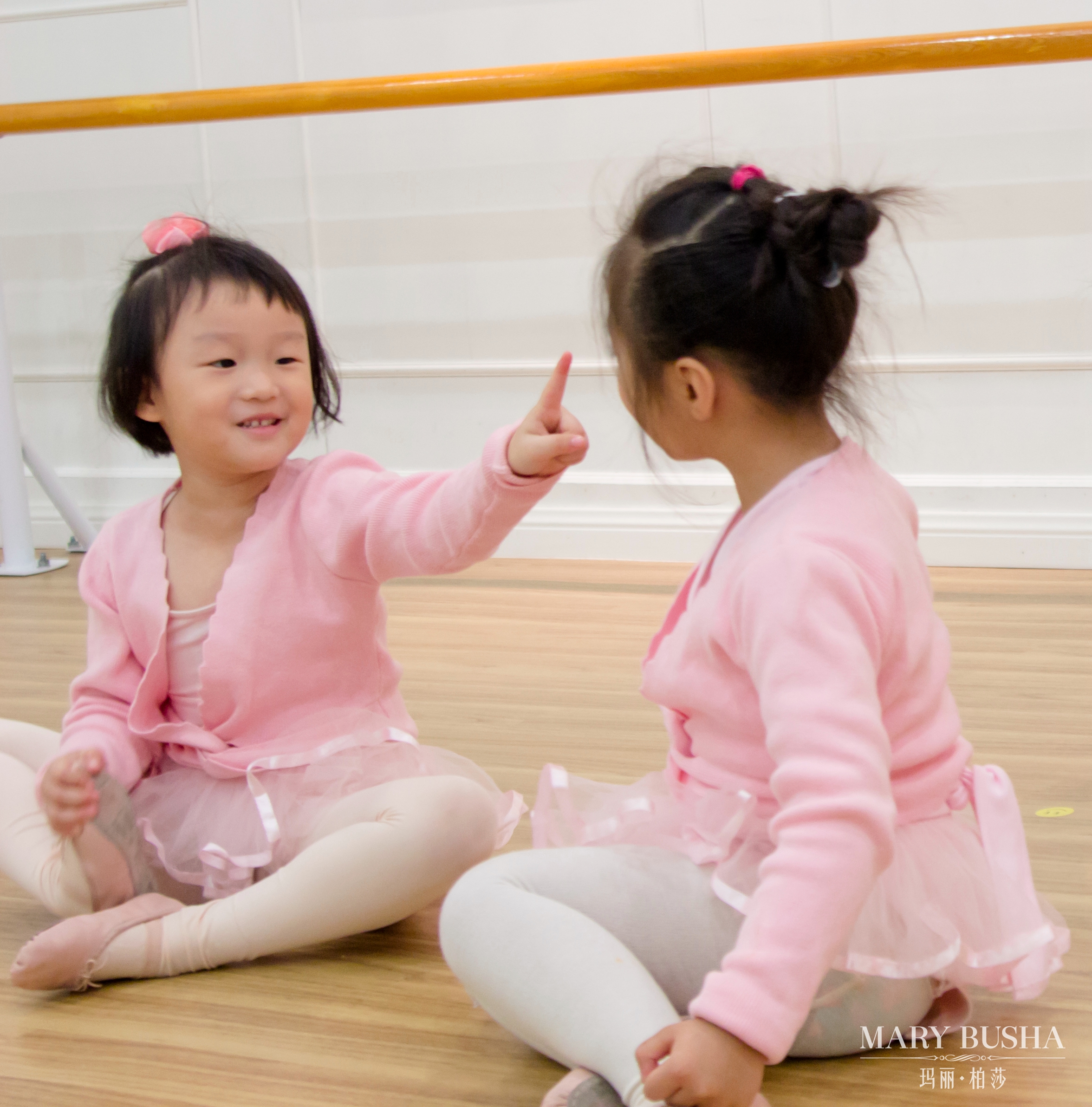 如何正确引导少儿学习芭蕾舞